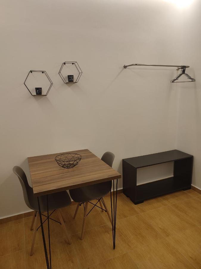Apartments Sadiku With Sea View Sarandë エクステリア 写真