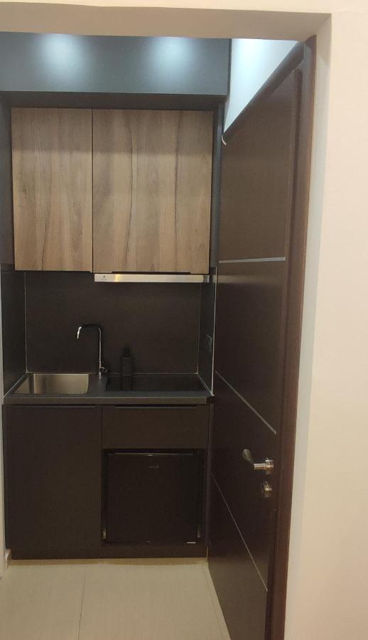 Apartments Sadiku With Sea View Sarandë エクステリア 写真
