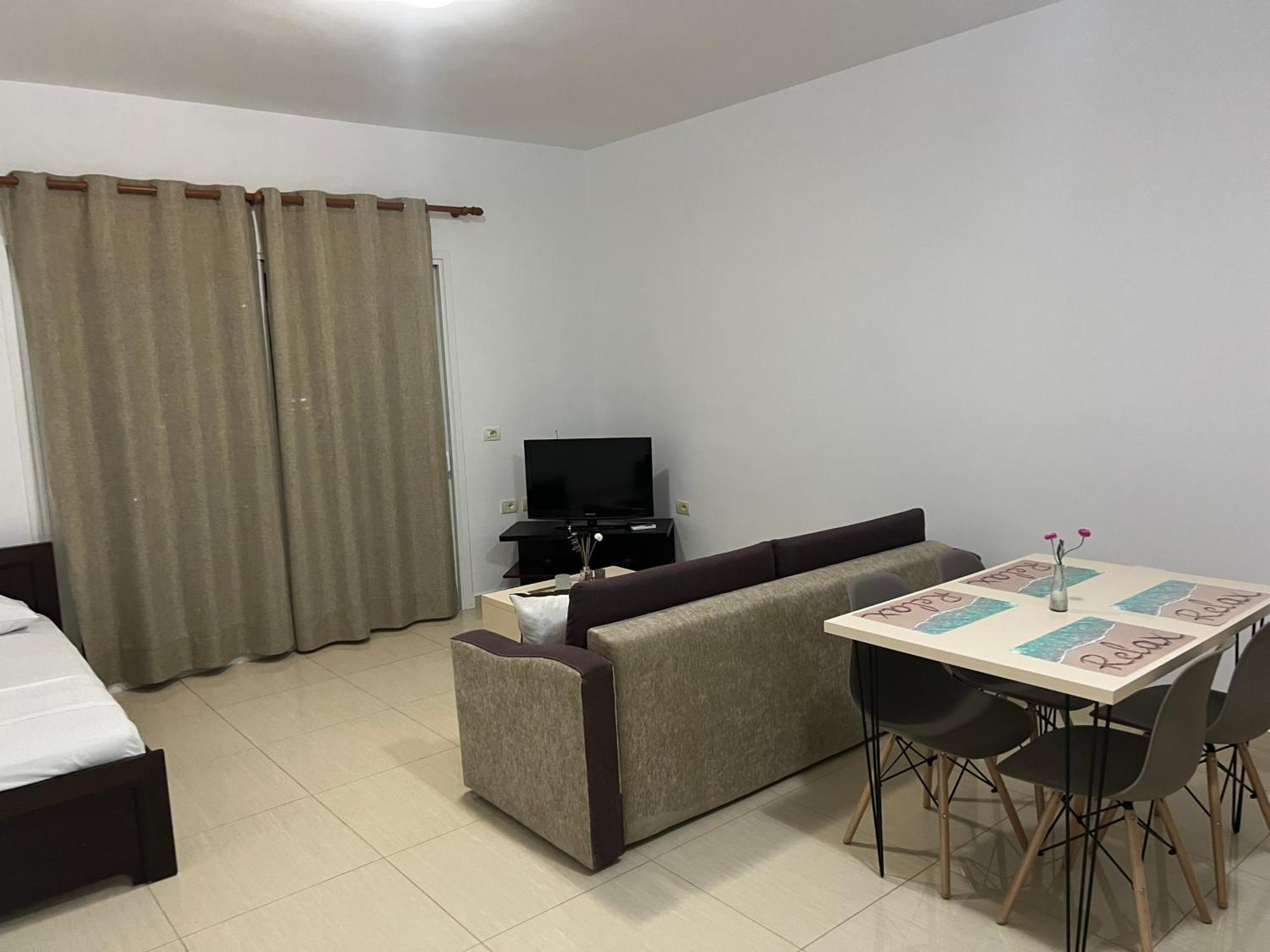 Apartments Sadiku With Sea View Sarandë エクステリア 写真